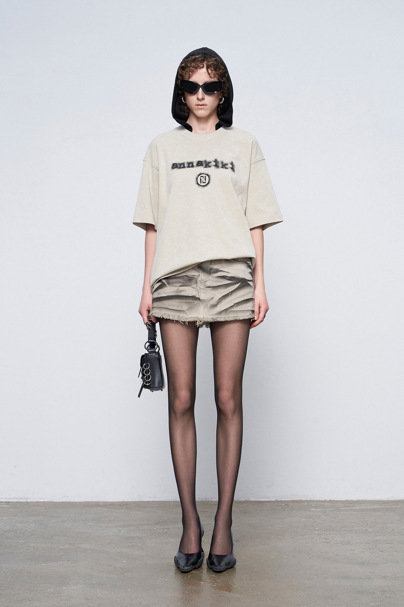 ANNAKIKI トップス ANNAKIKI Logo Fried Color Printed T-Shirt Light Apricot – YELINA OPHIS