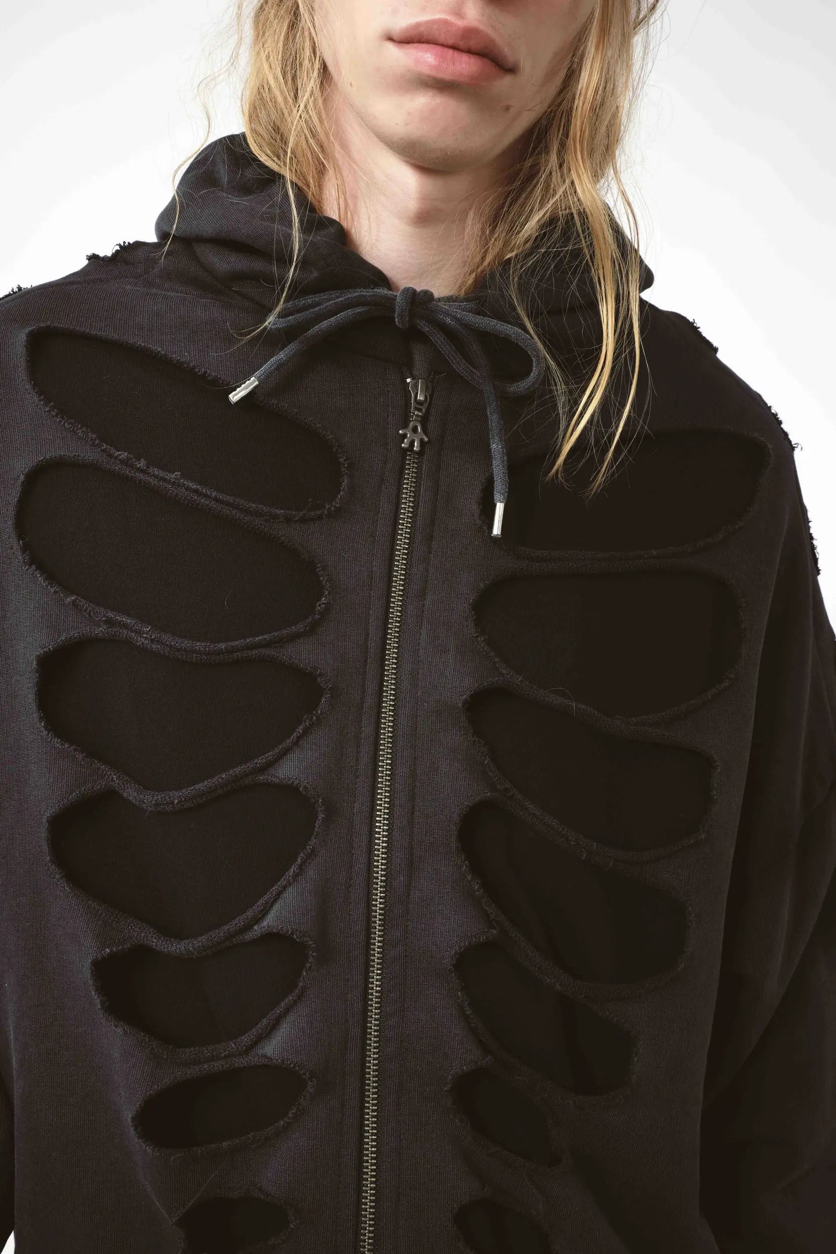 Avavav Shoulderless Cutout Hoodie