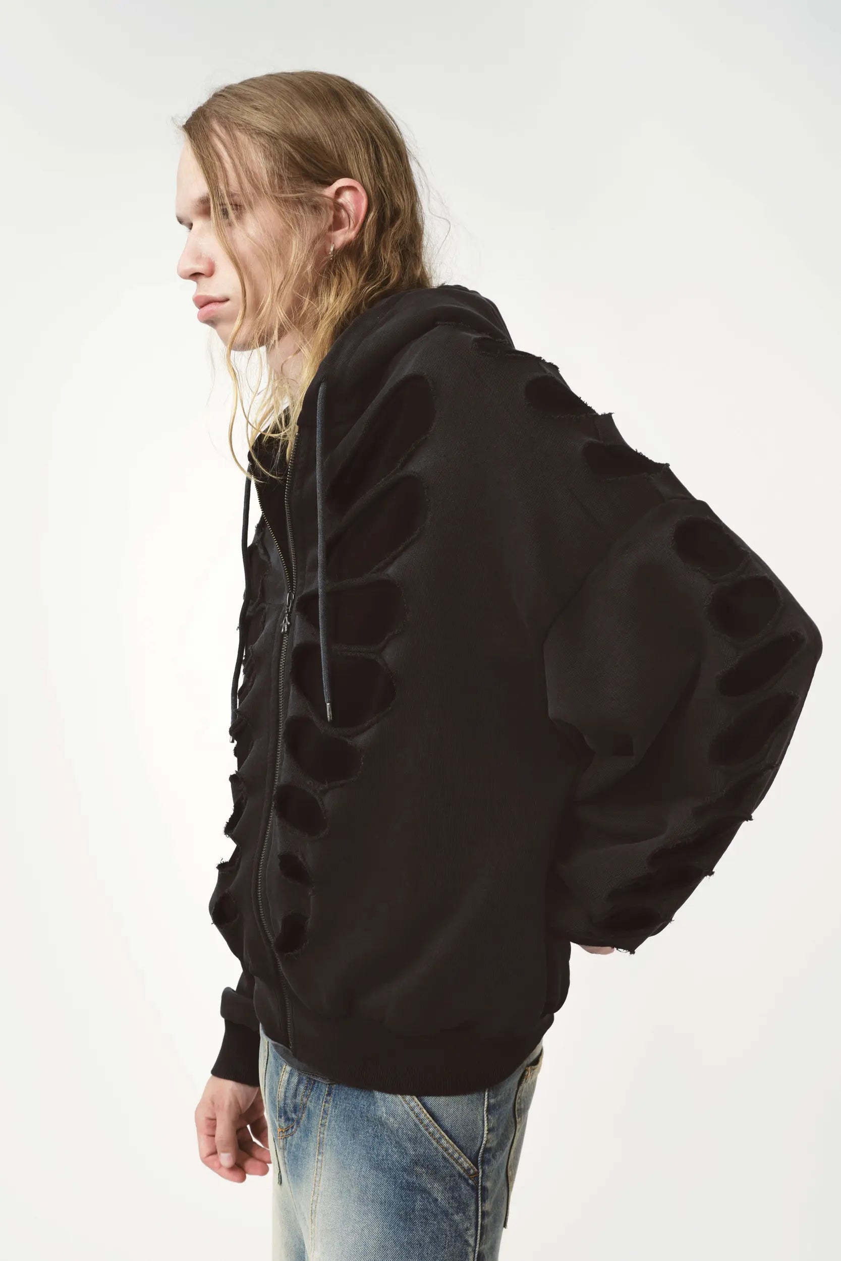 Avavav Shoulderless Cutout Hoodie