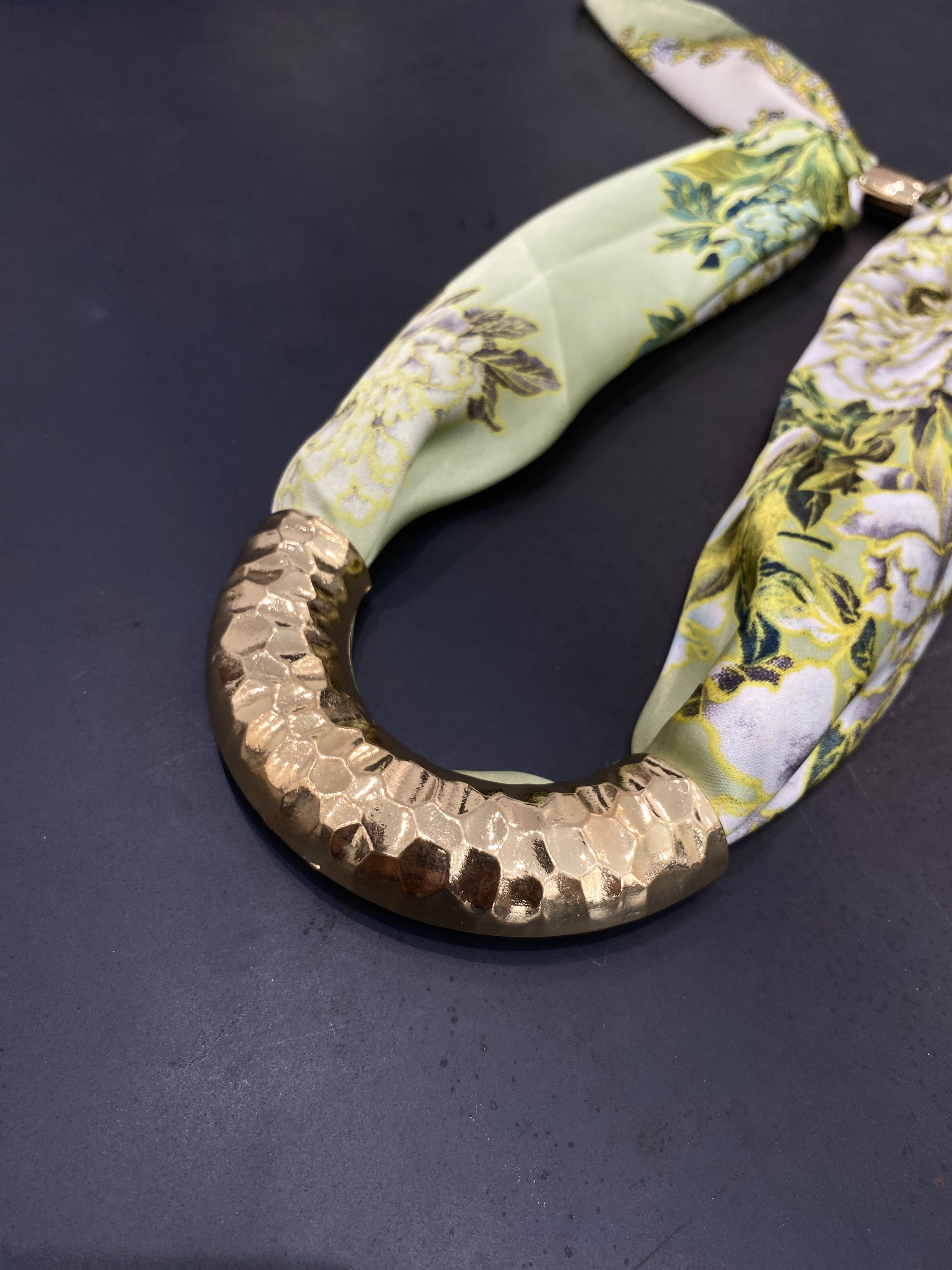 PROVOCATION - GREEN SPRING NECKLACE