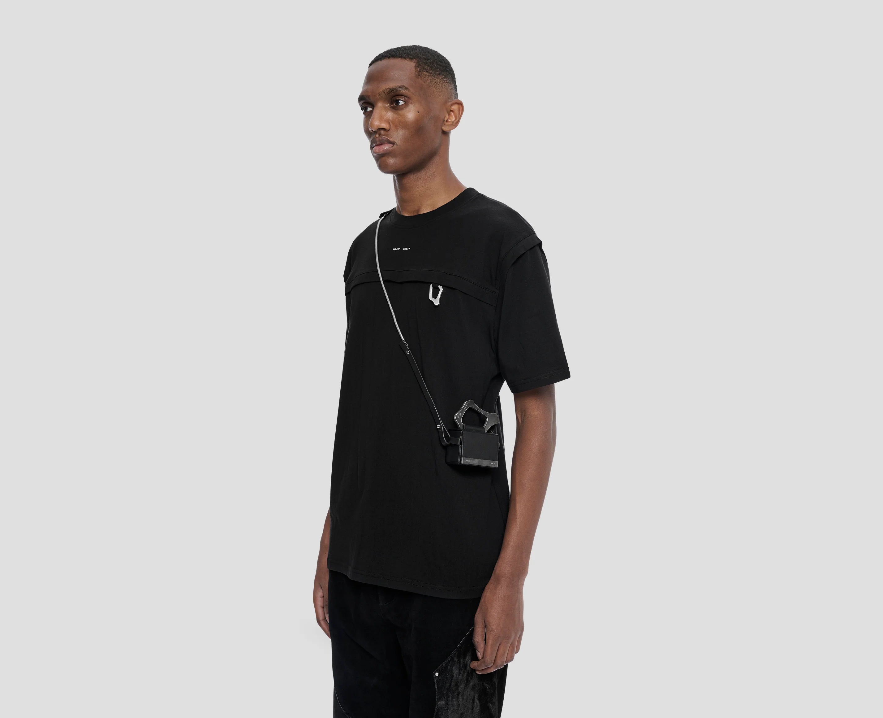 HELIOT EMIL SOLE AIRPODS CASE
